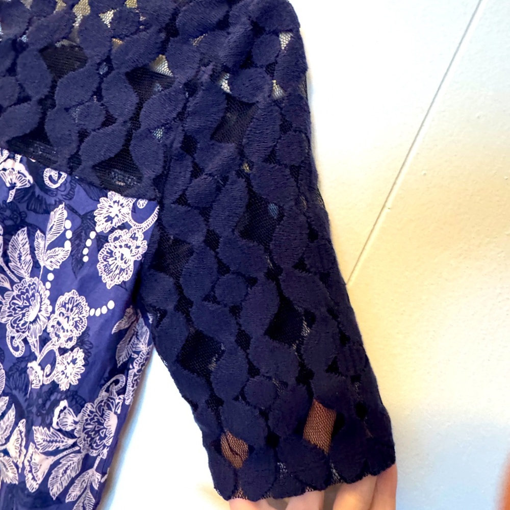 Akemi + Kin Floral Lace Tunic from Anthropologie EUC Small - Picture 5 of 9